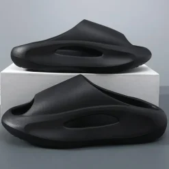 Men's White Slide Sandals with Red Cutout Design – Lightweight and Comfortable Slip-On Footwear for Casual and Summer Wear