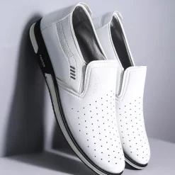 Men's White Slip-On Loafers – Casual Lightweight Breathable Shoes for Summer Walking and Outdoor Activities