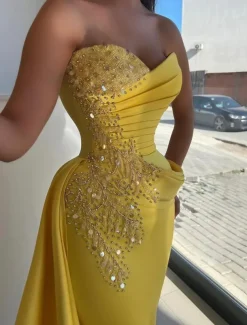 Mermaid / Trumpet Evening Gown Elegant Dress Formal Wedding Floor Length Sleeveless StraplessMother Of the Bride Dress Satin with Rhinestone Glitter Ruched