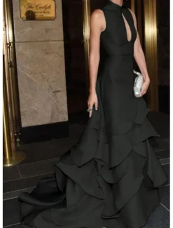 Mermaid / Trumpet Gala Dress GownCarpet Dress Formal Dress Wedding Court Train Mock Neck Satin with Ruffles Covered Buttons