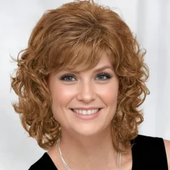 Middle Soft Wispy Layers with Sides Brushed Forward Or Back Wig For A Natural Look / Multi-tonal Shades of Blonde and Brown for White Women Fluffy Synthetic Hair