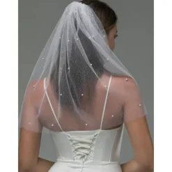 One-tier Comtemporary / Stylish Wedding Veil Shoulder Veils with Sequin Tulle