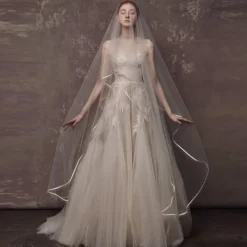 One-tier Cute / Sweet Wedding Veil Chapel Veils with Solid Tulle