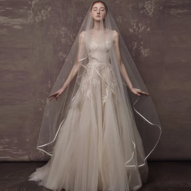 One-tier Cute / Sweet Wedding Veil Chapel Veils with Solid Tulle