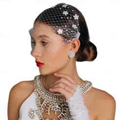 One-tier Stylish / Pearls Wedding Veil Blusher Veils / Birdcage Veils with Faux Pearl / Petal Tulle