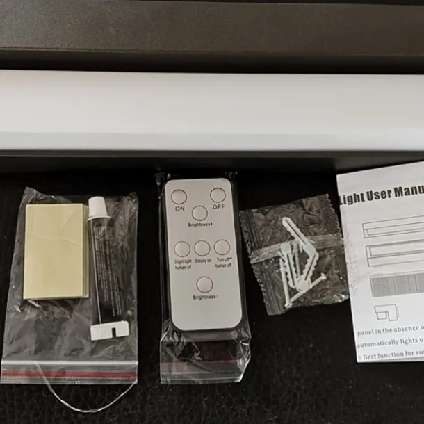 Outdoor Solar Wall Light, Dusk to Dawn Solar Light with 3 Lighting Modes, Wireless Exterior Solar Porch Light, Wall Mounted Patio Fence Outdoor Light Fixture