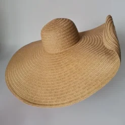 Oversized Brim Sun Hat, Women Elegant Breathable Straw Hats Outdoor Easter Beach Travel Sunscreen Cap Valentines Gifts