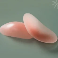 1Pair Soft Silicone Shoulder Anti Slip Padded Shoulder Pad for Woman Shoulder Enhancer Reusable Self-Adhesive Clothing Decoration