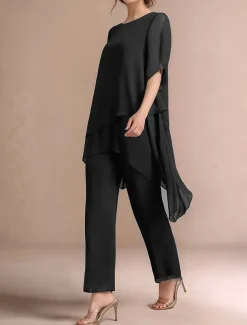 Pantsuit 2 Piece Mother of the Bride Dress Classic Crew Neck Elegant Asymmetrical Chiffon Short Sleeve with Solid Color