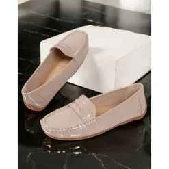 Patent Leather Loafers for Women – Elegant Slip-On Flats with Classic Design for Casual and Office Wear