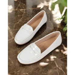 Patent Leather Loafers for Women – Elegant Slip-On Flats with Classic Design for Casual and Office Wear