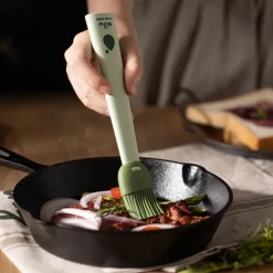 1Pc High Heat Silicone Basting Brush - Easy Clean BBQ & Baking Tool - Food Grade & Dishwasher Safe