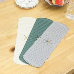 1pc Silicone Faucet Mat & Splash Guard, (Upgraded Design) Faucet Handle Water Drip Catcher Tray And Splash Guard, BPA Free Kitchenguard Sink Gadgets