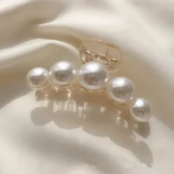 1pc Women's Hair Claws Hair Clip For Street Gift Holiday Head Handmade Plastic White Black