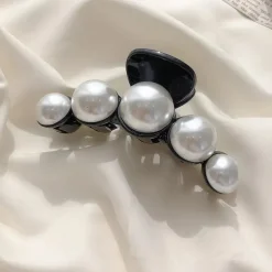 1pc Women's Hair Claws Hair Clip For Street Gift Holiday Head Handmade Plastic White Black