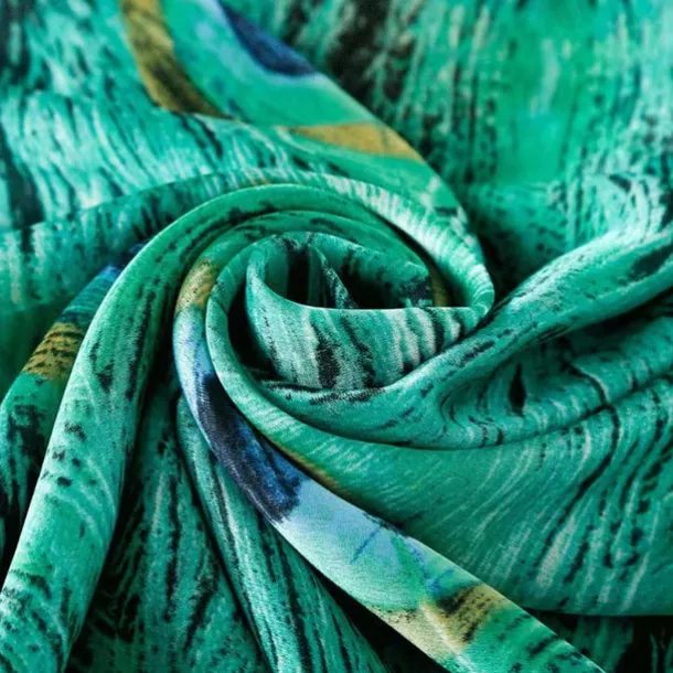 1pcs New Soft Peacock Feather Printed Silk Shawls Women Foulard Fashion Sunscreen Female Scarf Stoles Hijab Headscarf Bag Scarves