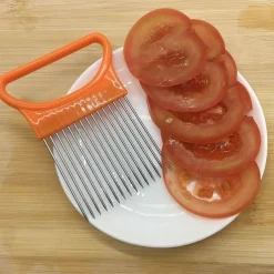2PCS Onion Vegetables Slicer Cutting Tomato Slicer Cutting Aid Holder Guide Slicing Cutter Safe Fork Onion Cutter Kitchen Accessories