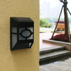 2pcs Outdoor Wall Lights LED Solar Retro Garden Light Waterproof Courtyard Lighting for Garden Balcony Fence Decoration Landscape Street Light