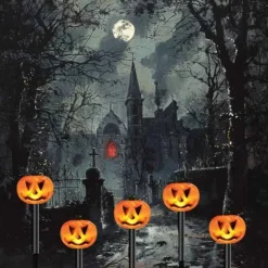 5pcs Solar Halloween Outdoor Waterproof Lawn Lights Pumpkin Skull Headlights Villa Courtyard Walkway Outdoor Garden Landscape Lamp Halloween Party Scary Night Light