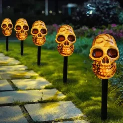 5pcs Solar Halloween Outdoor Waterproof Lawn Lights Pumpkin Skull Headlights Villa Courtyard Walkway Outdoor Garden Landscape Lamp Halloween Party Scary Night Light