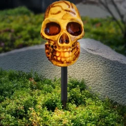 5pcs Solar Halloween Outdoor Waterproof Lawn Lights Pumpkin Skull Headlights Villa Courtyard Walkway Outdoor Garden Landscape Lamp Halloween Party Scary Night Light