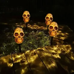 5pcs Solar Halloween Outdoor Waterproof Lawn Lights Pumpkin Skull Headlights Villa Courtyard Walkway Outdoor Garden Landscape Lamp Halloween Party Scary Night Light