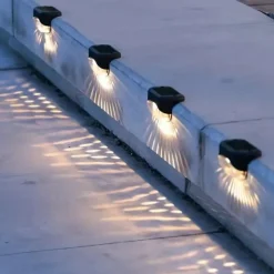 4pcs Solar Outdoor Deck Lights Waterproof Courtyard Garden Scenic Villa Park Light Balcony Stairs Wall And Railings Decorated With Solar Night Lights