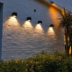 1/2pcs Solar Outdoor Wall Lights Patio Lights Fence Light for Garden Patio Balcony Courtyard Villa Porch Yard Decoration Atmosphere Waterproof Wall Lamp