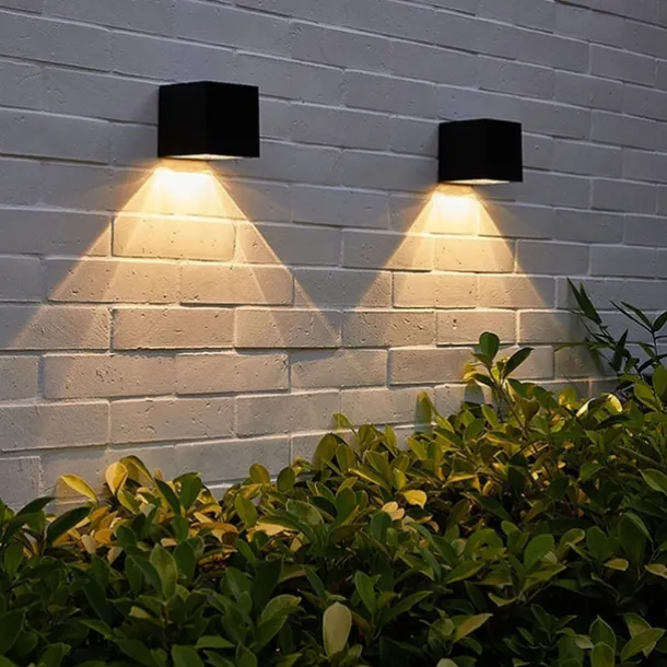 1/2pcs Solar Outdoor Wall Lights Patio Lights Fence Light for Garden Patio Balcony Courtyard Villa Porch Yard Decoration Atmosphere Waterproof Wall Lamp