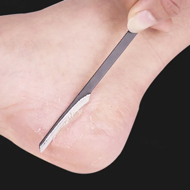1pcs Stainless Steel Pedicure Knife Manicure Foot Care Callus Corn Dead Skin Remover Scraper Feet Pedicure Tools Nail Cuticle