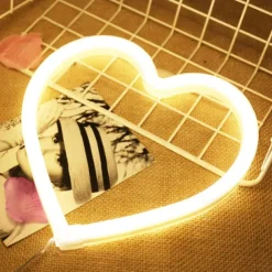 Pink Heart Neon Sign LED Light Battery Operated / USB Powered Table and Wall Decor Lamp for Dorm Girl's Room Mothers Day Valentine's Day Party Birthday Home Christmas Decoration