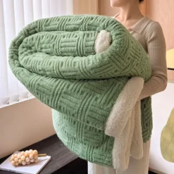 Sherpa Blanket Fleece-Layerd Thick Warm Blanket for Winter Bed Super Soft Fuzzy Flannel Wool Like Reversible Velvet Plush Twin Queen King Weighted Blanket