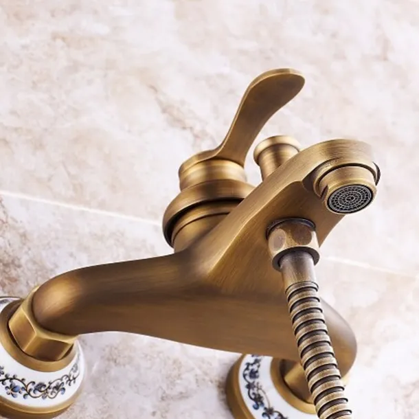 Shower Faucet / Rainfall Shower Head System Set - Handshower Included pullout Vintage Style / Country Antique Brass / Electroplated Mount Outside Ceramic Valve Bath Shower Mixer Taps / Single Handle