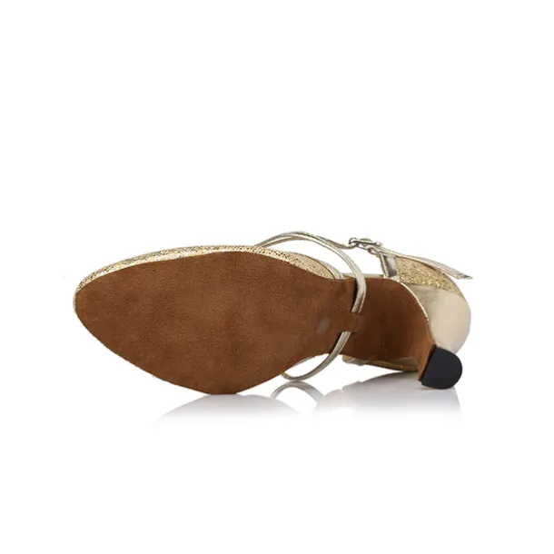 Silver Glitter Dance Shoes with Cross-Strap and Buckle Detail – Comfortable Ballroom and Latin Dance Heels for Women