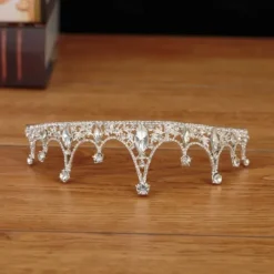 Silver Tiara and Crown for Women Crystal Queen Crowns Rhinestone Princess Tiaras for Girl Bride Wedding Hair Accessories for Bridal Birthday Party Prom Halloween Cos-play Costume Christmas