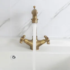 Single Handle Kitchen Faucet Antique Brass One Hole Rotatable Standard Spout/Tall/­High Arc, Brass Antique/COD Kitchen Faucet with Supply Lines / Adjustable to Cold and Hot Water