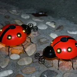 Solar Iron Ladybug Decorative Light, Creative Seven Star Design Outdoor Garden Simulation Animal Wall Hanging Courtyard Light for Patio Decorations 1pc