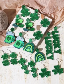 St. Patrick's Day Green Glitter Hat Earrings – Shamrock Design, Fun Festive Jewelry for Women, Perfect for Irish Celebrations and Holiday Parties