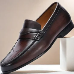 Stylish Brown Leather Loafers with Stitching Detail for Men | Perfect for Casual and Business Casual