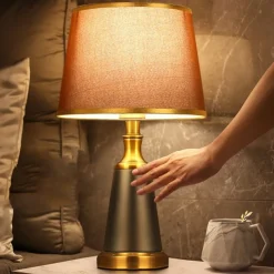 Table Lamp Bedroom European Creative Romantic Warm American Modern Simple Touch Nordic Light luxury Bedside Lamp
