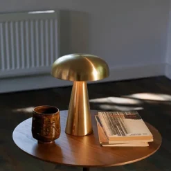 Table Lamp Creative Glass Bedside Table Lamp Modern Minimalist Bedside Table Lamp Bedroom Living Room Study Bedside Lamp Decorative Small Table Lamp Bedside Lamp 110-240V