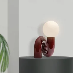 Table Lamp, Modern Simple Creative Glass Ball Bedroom Children's Room Designer Model Room Iron Soft-Fitting Model Room Resin Lamp