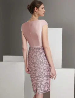 Two Piece Sheath / Column Dress Suit Mother of the Bride Dress Vintage Sparkle & Shine V Neck Knee Length Satin Glitter Lace 3/4 Length Sleeve with Lace Appliques Race Day Dress