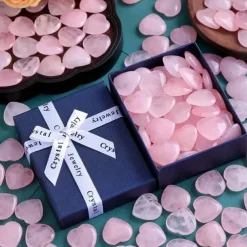 Valentine's Day Heart-Shaped Stone Gift Box, 2cm Rose Quartz Heart Stone, Natural Peach Rose Quartz, Heart-Shaped Crystal Stone in Gift Box, Romantic Gift for Lovers