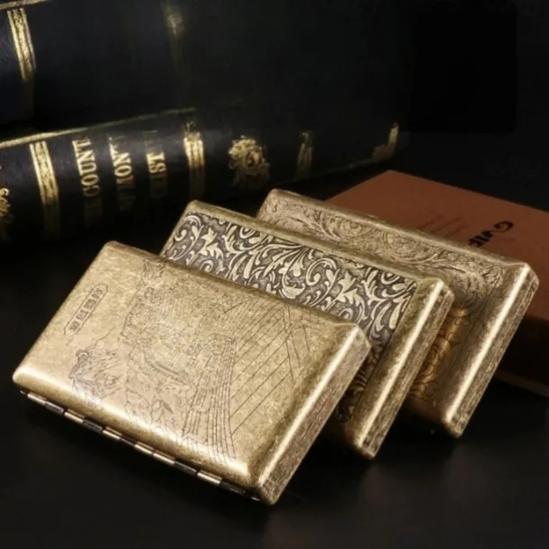 Vintage Cigarette Case, Holds 20 Cigarettes, Lightweight and Portable, Double-Sided with Multiple Patterns, Accessory