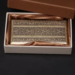 Vintage Cigarette Case, Holds 20 Cigarettes, Lightweight and Portable, Double-Sided with Multiple Patterns, Accessory