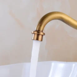 Vintage Kitchen Faucet Sink Mixer Taps, Single Handle Vessel Tap with Cold and Hot Hose