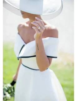 Wedding Dresses A-Line Off Shoulder Short Sleeve Tea Length Stretch Fabric Bridal Gowns With Solid Color