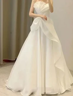 Wedding Dresses Ball Gown Off Shoulder Sleeveless Floor Length Tulle Bridal Gowns With Pleats Solid Color