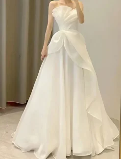 Wedding Dresses Ball Gown Off Shoulder Sleeveless Floor Length Tulle Bridal Gowns With Pleats Solid Color